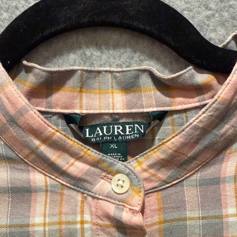 Lauren Ralph Lauren Woman’s Plaid Blouse Top Buttons Size XL Asymmetrical Bottom - Picture 2 of 5